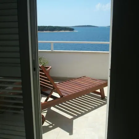 By The Sea - 15704 פרימוסטן