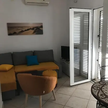 Apartament By The Sea - 15704 Primošten