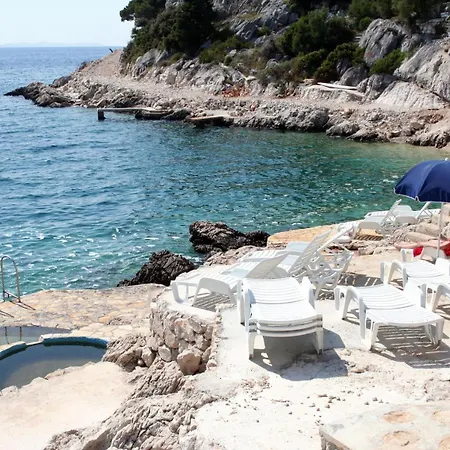 Apartment By The Sea - 15704 Primosten