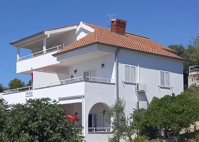 By The Sea - 15704 פרימוסטן