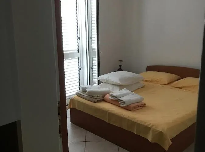 By The Sea - 15704 פרימוסטן