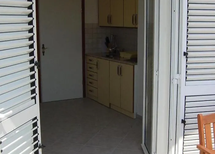 By The Sea - 15704 פרימוסטן